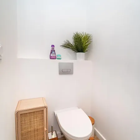 Apartment Typique Hyper Centre - Neuf Premium - Parking Gratuit
