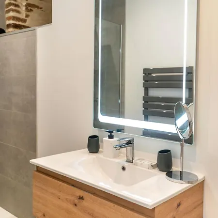 Typique Hyper Centre - Neuf Premium - Parking Gratuit Apartment